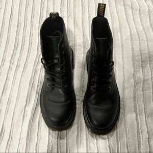 Doc Marten Luana
